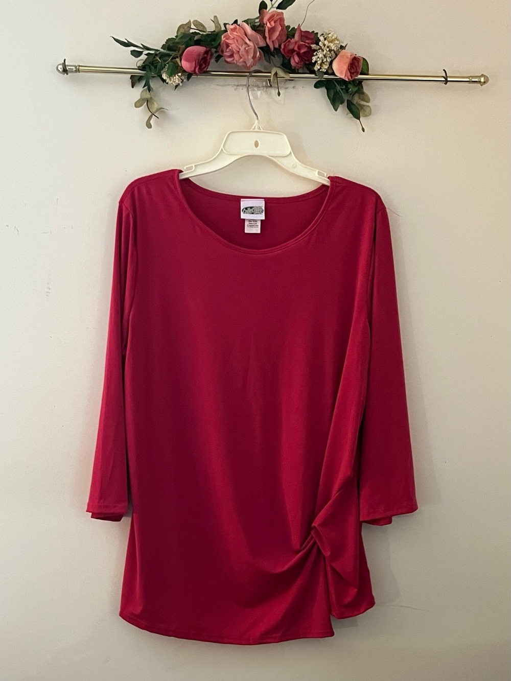 Everyday Scoop Neck Long Sleeve Top with Side Knot in Wine